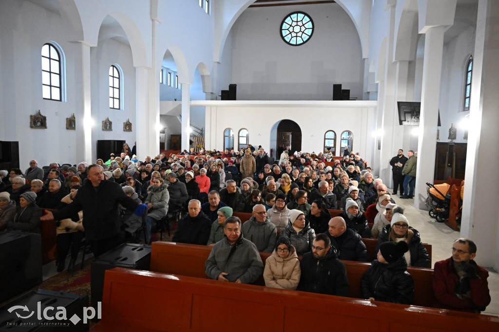 Religijno-świąteczny koncert Bayer Full w Legnicy