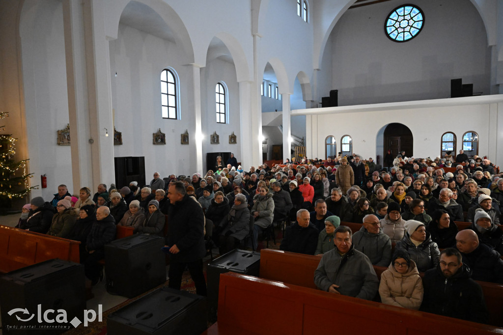 Religijno-świąteczny koncert Bayer Full w Legnicy