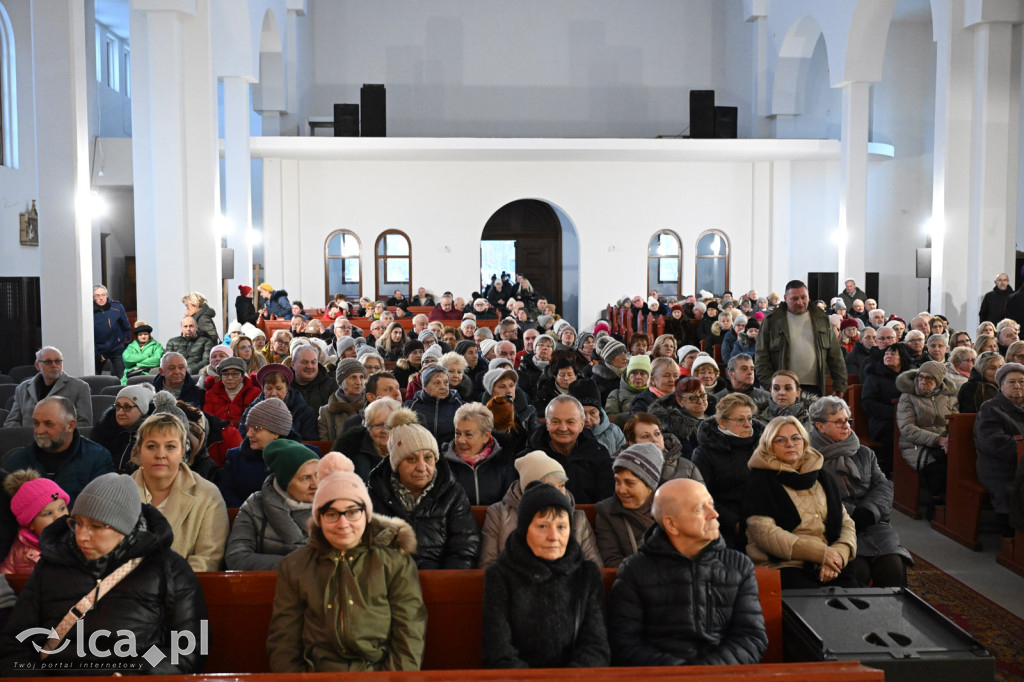 Religijno-świąteczny koncert Bayer Full w Legnicy