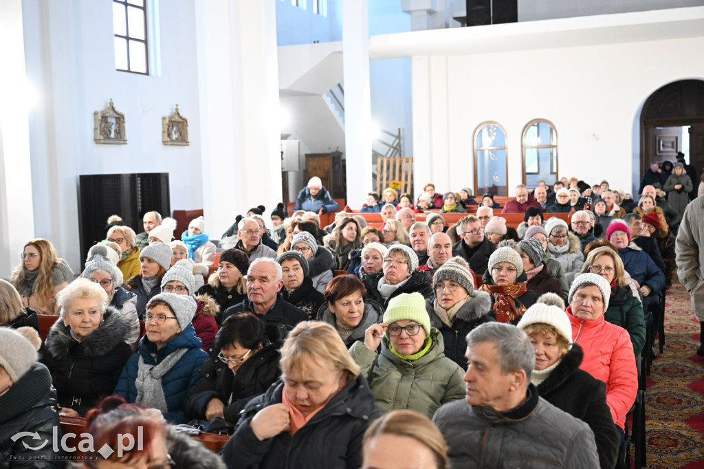 Religijno-świąteczny koncert Bayer Full w Legnicy