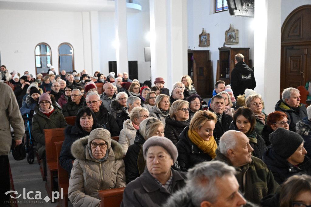 Religijno-świąteczny koncert Bayer Full w Legnicy