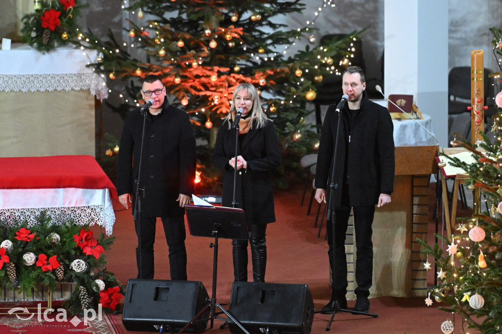 Religijno-świąteczny koncert Bayer Full w Legnicy