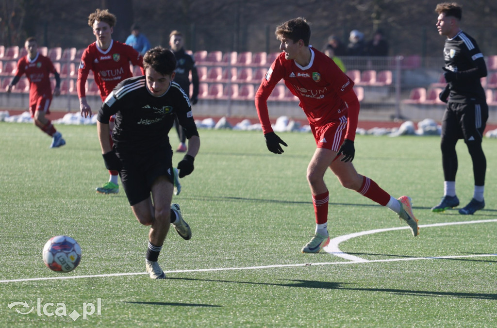 Miedź II Legnica zwycięża Karkonosze 3:1