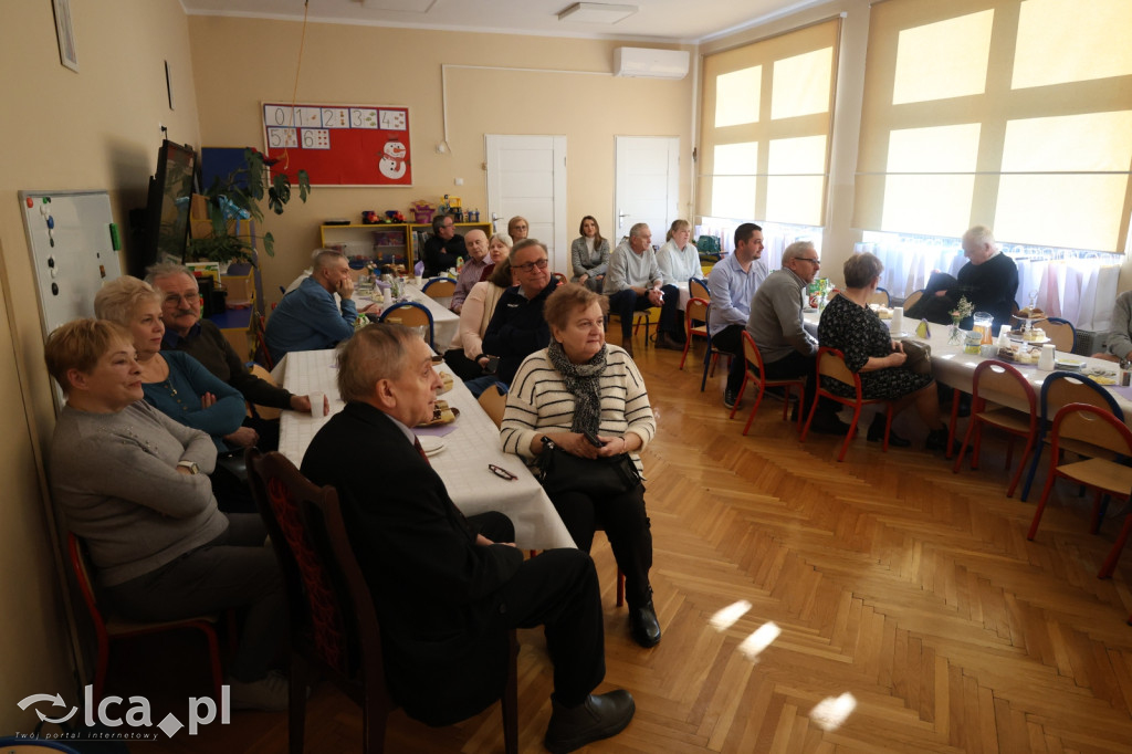 Pszczółki z życzeniami dla babć i dziadków