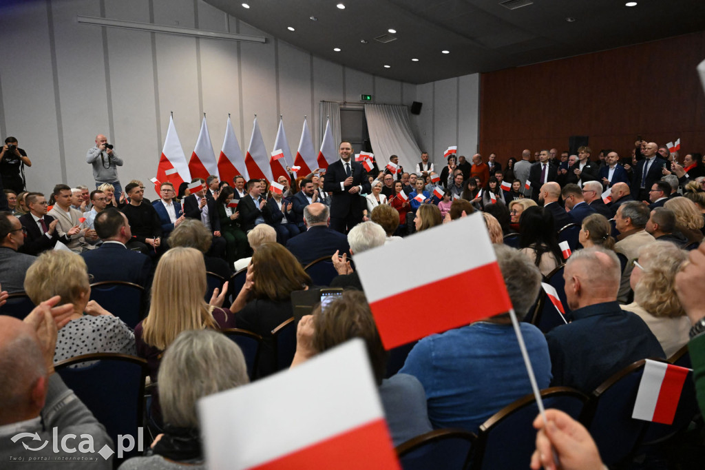 Ponad tysiąc osób na spotkaniu z Karolem Nawrockim
