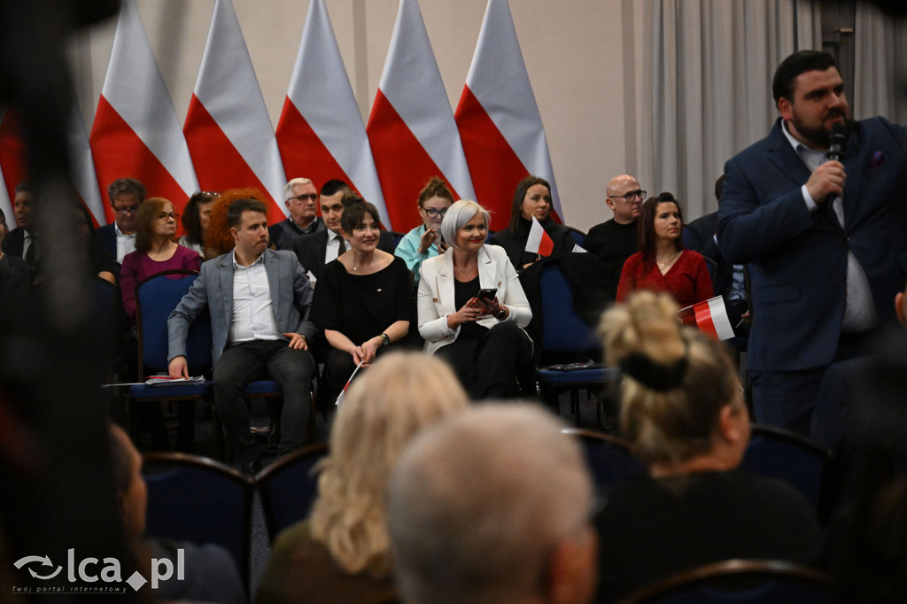 Ponad tysiąc osób na spotkaniu z Karolem Nawrockim