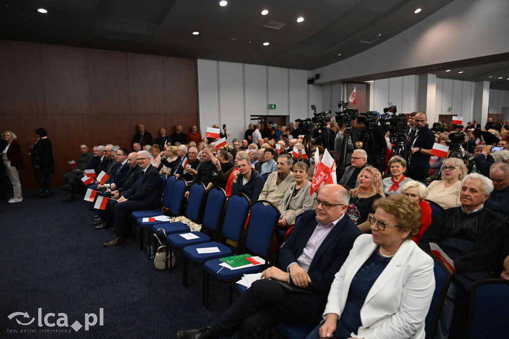 Ponad tysiąc osób na spotkaniu z Karolem Nawrockim