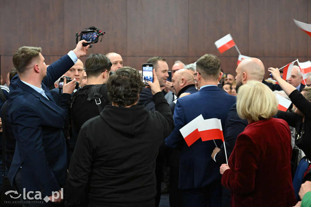 Ponad tysiąc osób na spotkaniu z Karolem Nawrockim