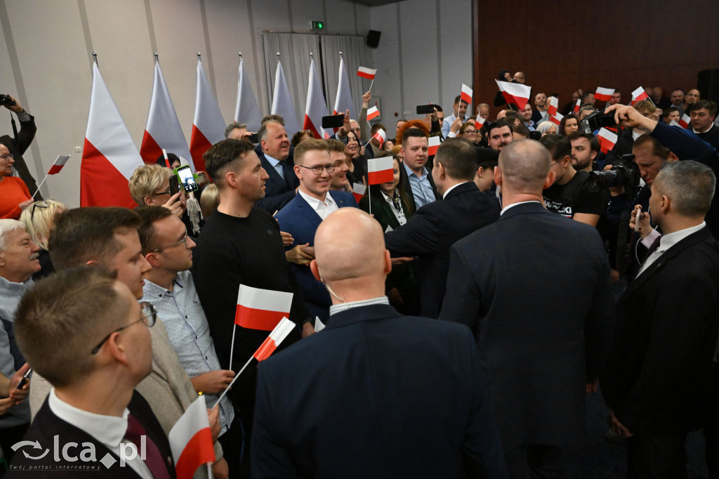 Ponad tysiąc osób na spotkaniu z Karolem Nawrockim