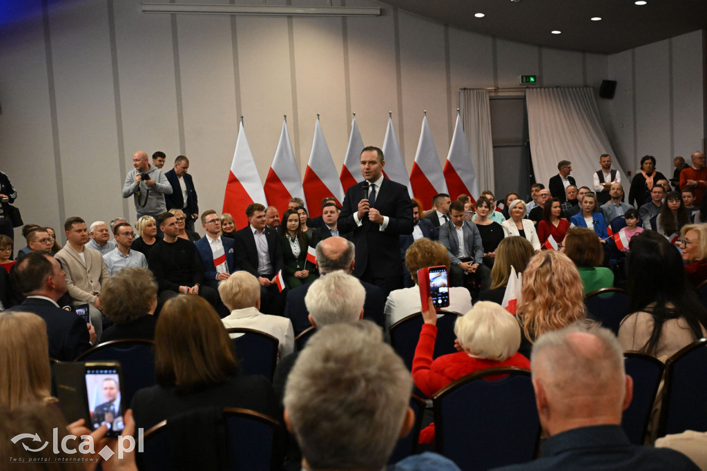 Ponad tysiąc osób na spotkaniu z Karolem Nawrockim