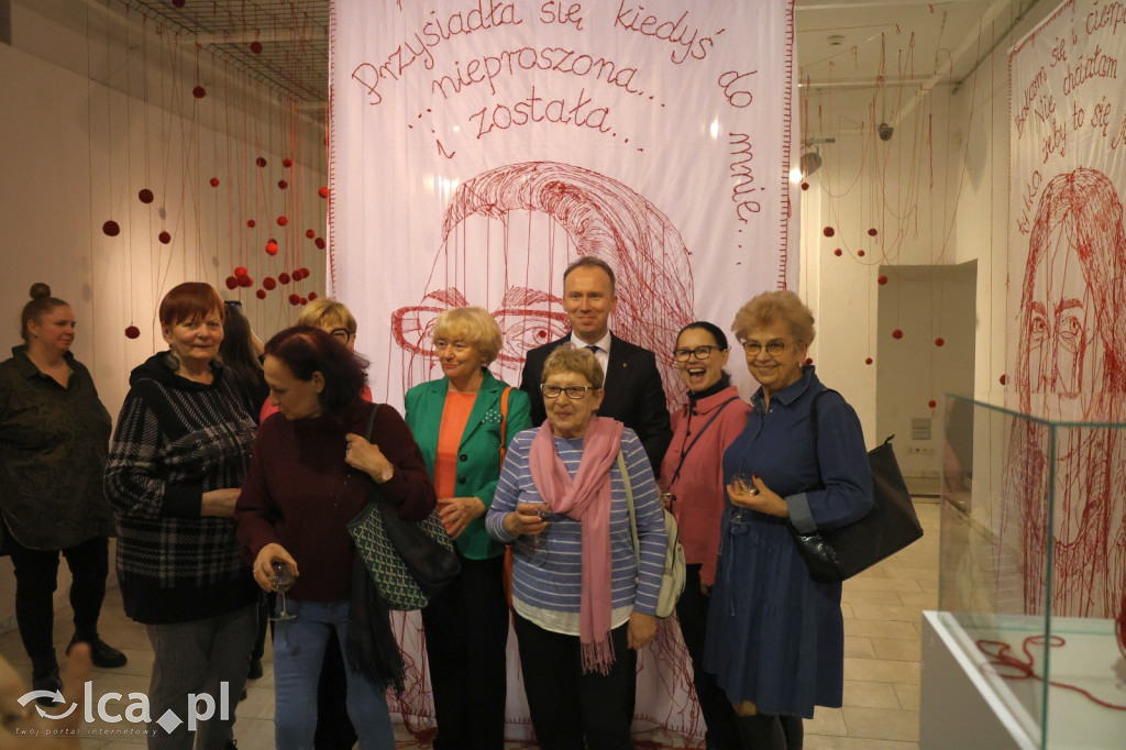 Poruszający wernisaż wystawy Ewy Cieniak