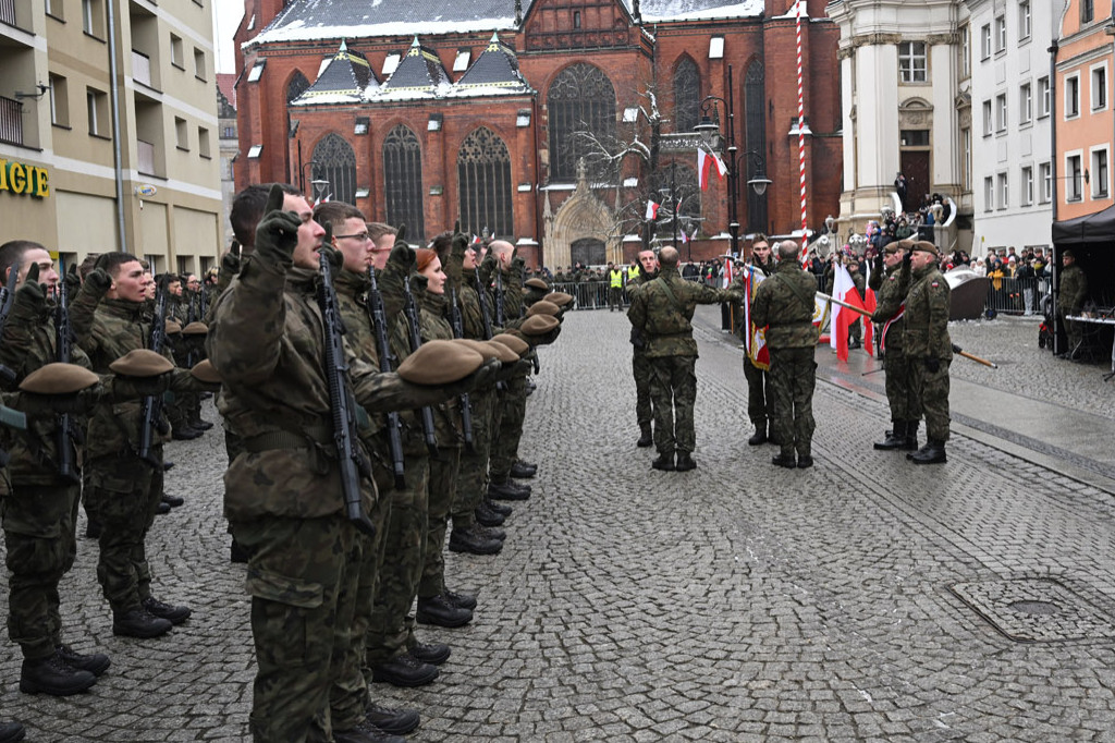 Przysięga żołnierzy 16. DBOT