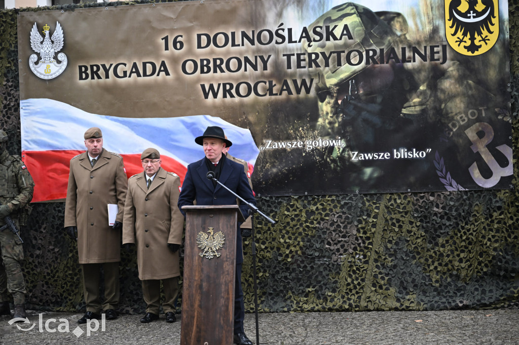 Przysięga żołnierzy 16. DBOT