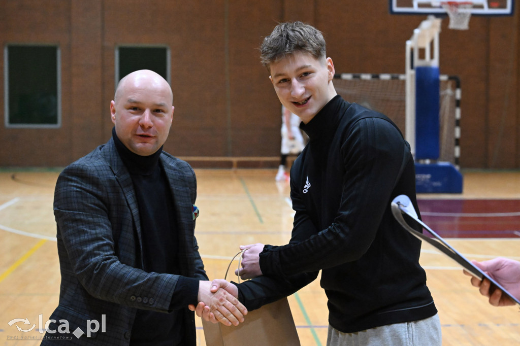  KS Basket Legnica miażdży rywali!