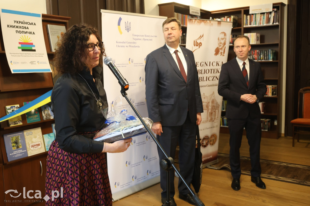 Ukraińska półka z książkami już dostępna w LBP