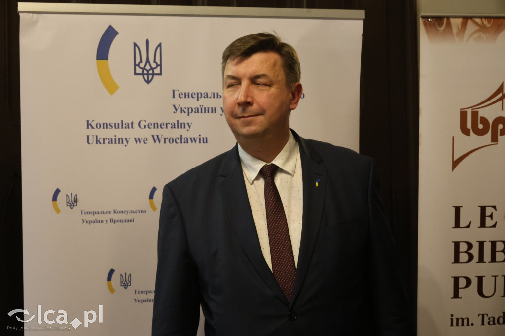 Ukraińska półka z książkami już dostępna w LBP