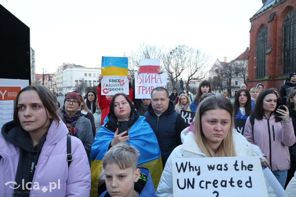 Legniczanie upamiętnili trzecią rocznicę wojny