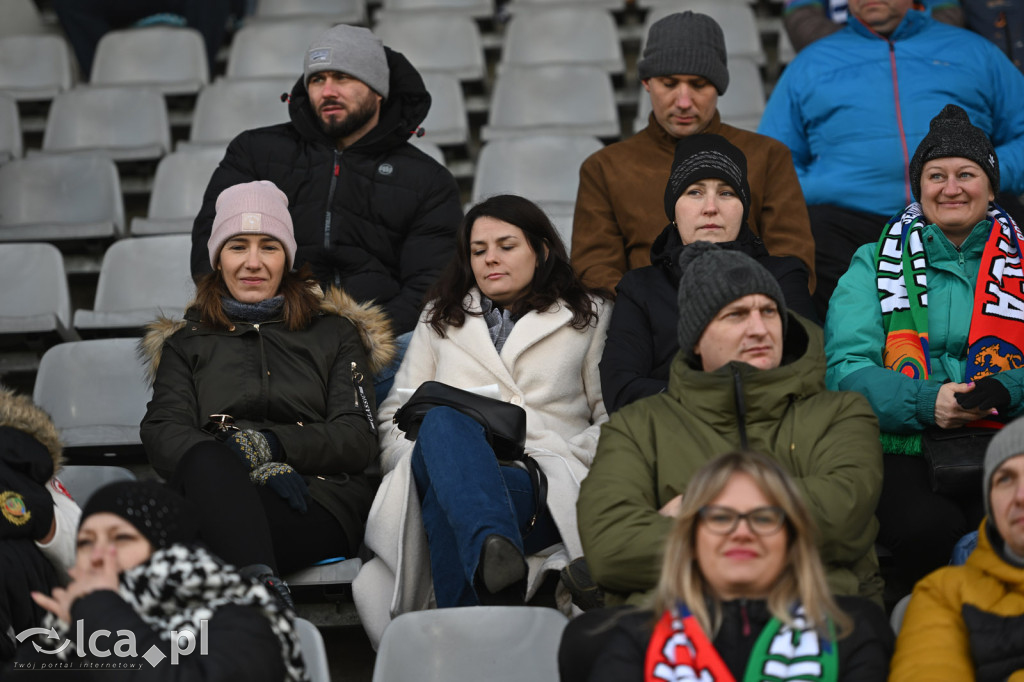 Znajdź się na zdjęciu Miedzi Legnica z Polonią