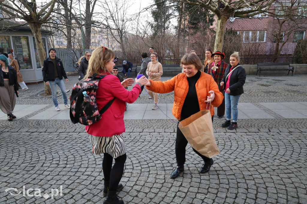 Happening „Tkanie pajęczyny” pełen dobrej energii