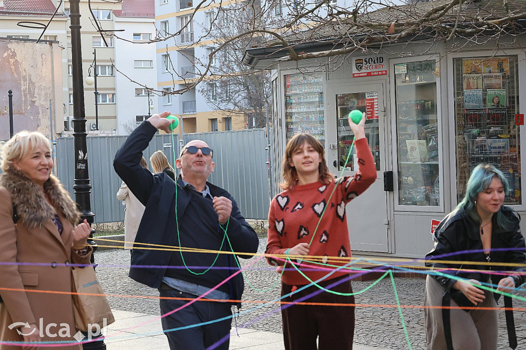 Happening „Tkanie pajęczyny” pełen dobrej energii