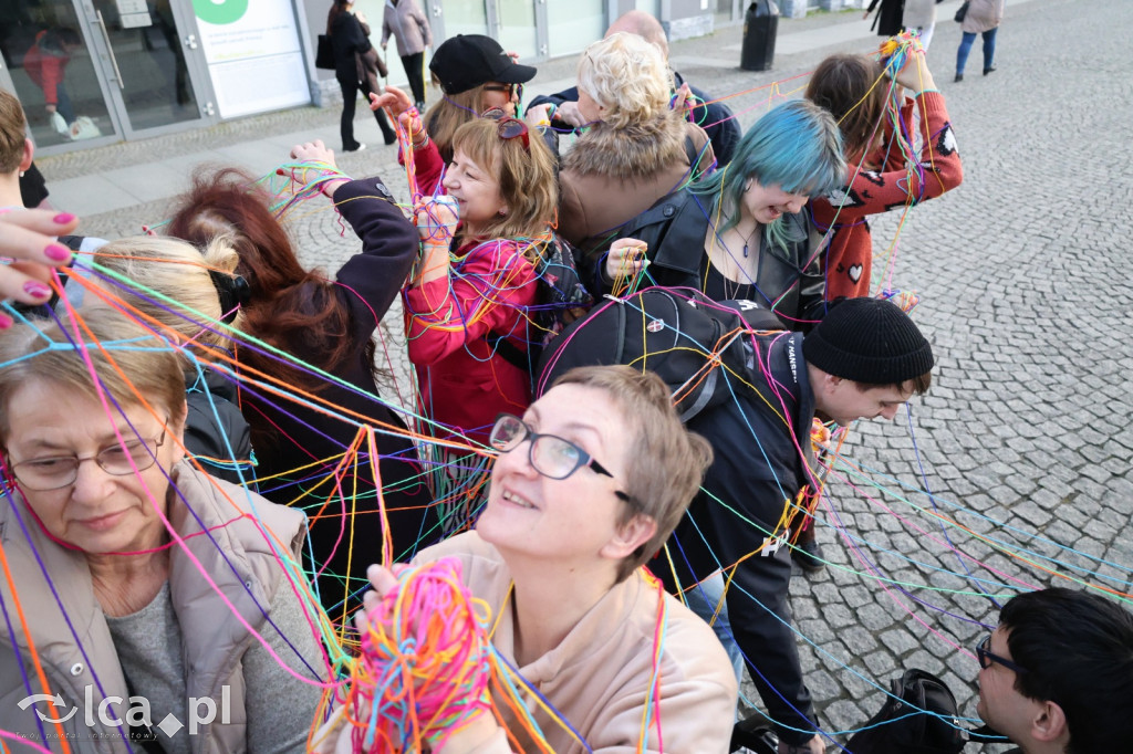 Happening „Tkanie pajęczyny” pełen dobrej energii