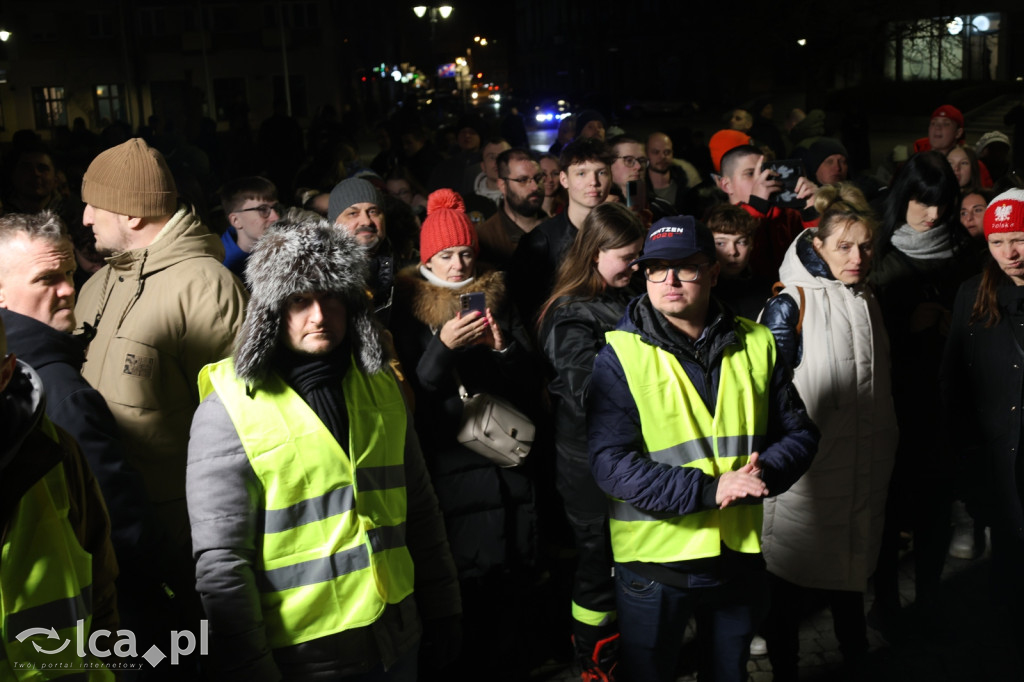 Sławomir Mentzen na wiecu – tłumy na rynku