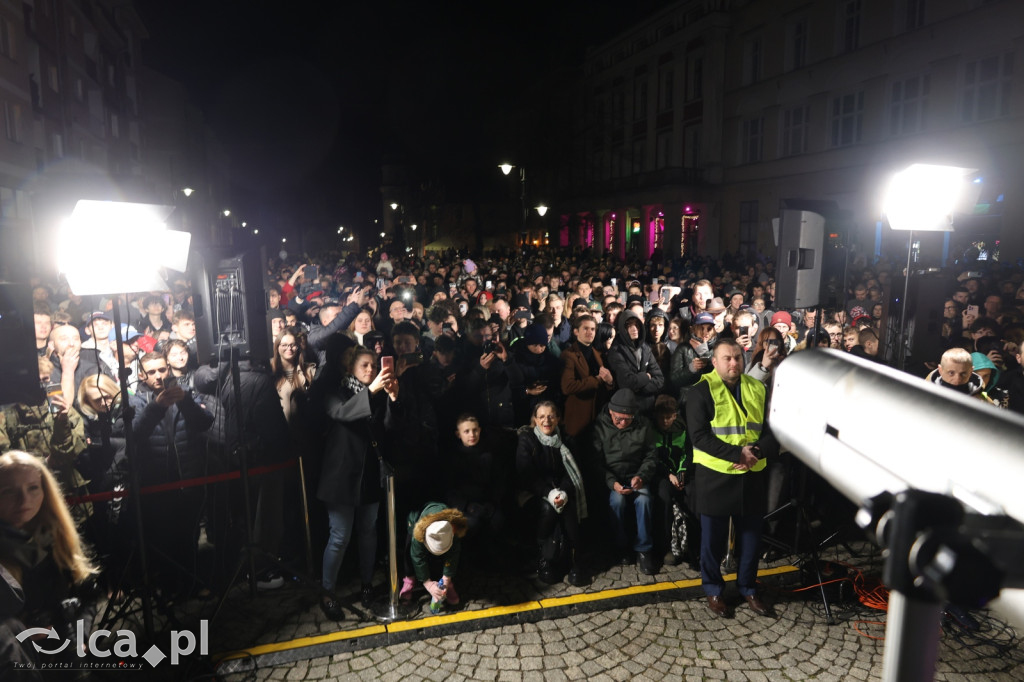 Sławomir Mentzen na wiecu – tłumy na rynku