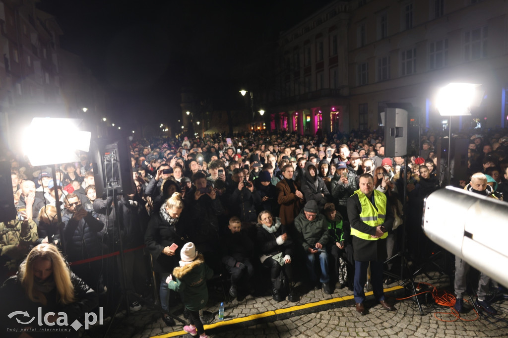 Sławomir Mentzen na wiecu – tłumy na rynku