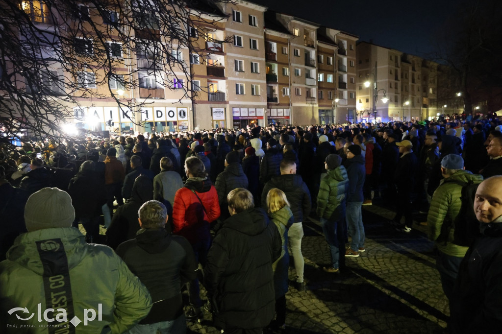 Sławomir Mentzen na wiecu – tłumy na rynku