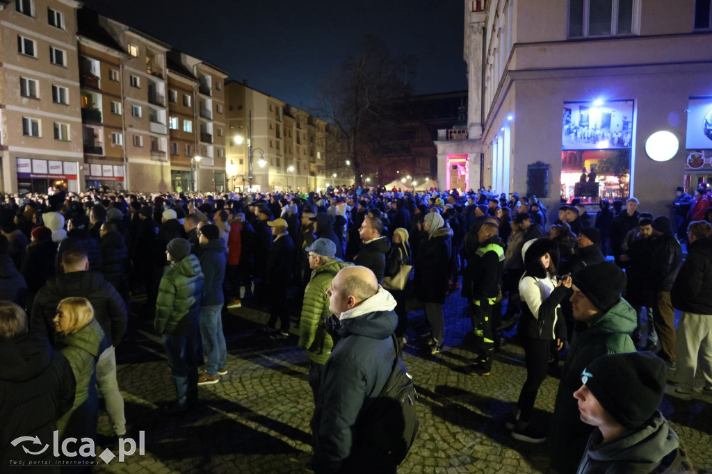 Sławomir Mentzen na wiecu – tłumy na rynku