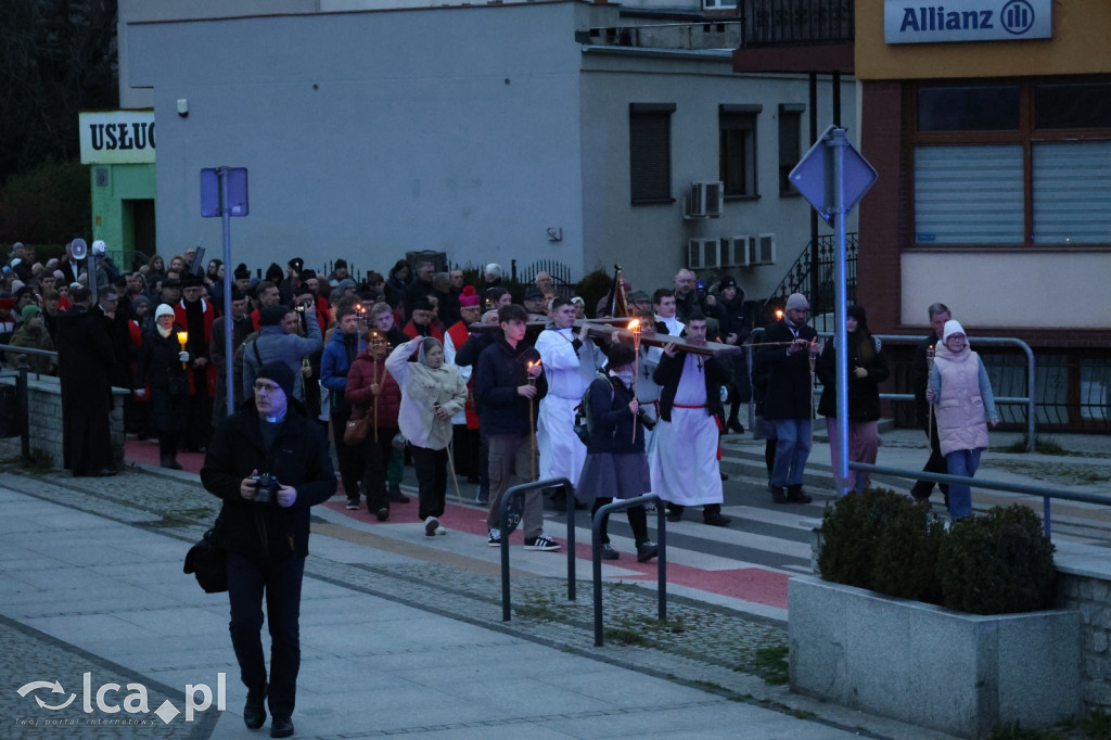Legniczanie przeszli ulicami w Drodze Krzyżowej