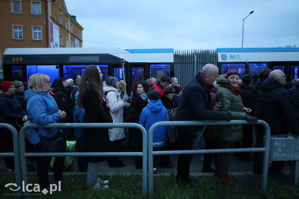 Legniczanie przeszli ulicami w Drodze Krzyżowej