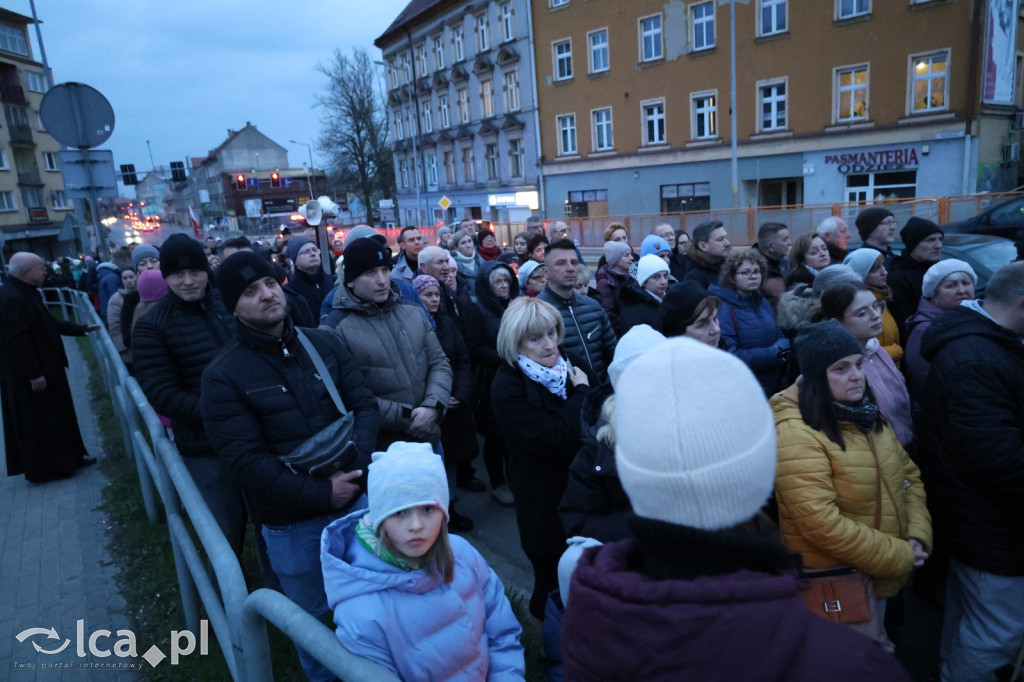 Legniczanie przeszli ulicami w Drodze Krzyżowej
