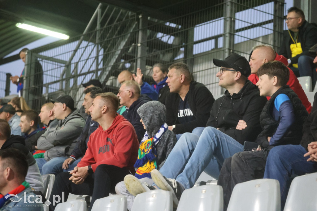 Kibice Miedzi Legnica na trybunach. Zobacz zdjęcia