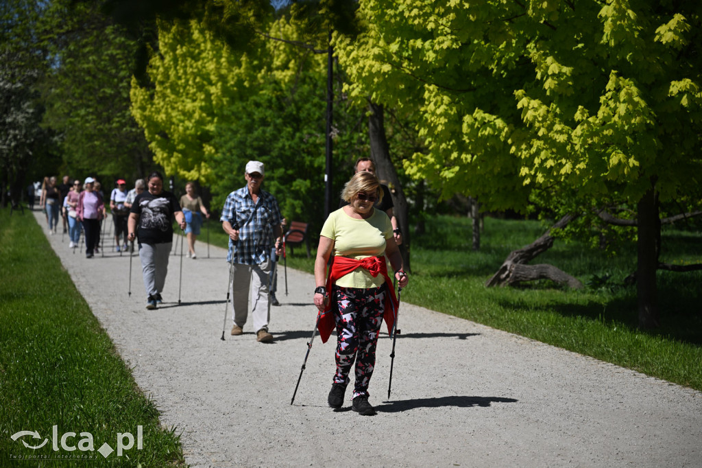 Z kijkami i Drapikami ruszyli przez park