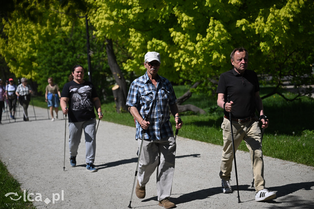 Z kijkami i Drapikami ruszyli przez park