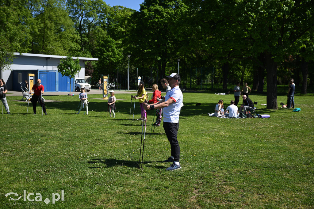 Z kijkami i Drapikami ruszyli przez park