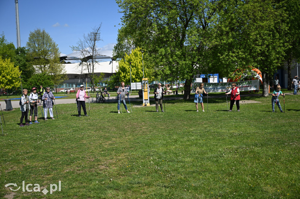 Z kijkami i Drapikami ruszyli przez park