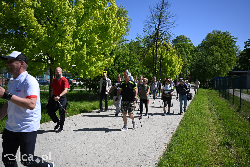 Z kijkami i Drapikami ruszyli przez park