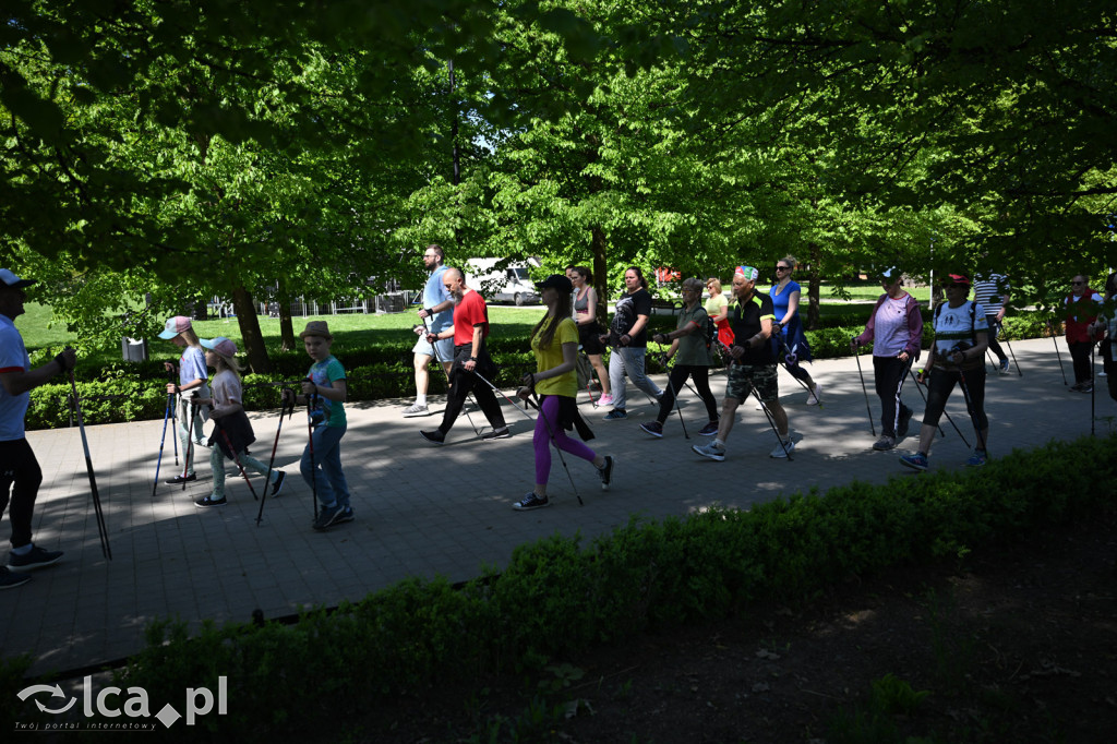 Z kijkami i Drapikami ruszyli przez park
