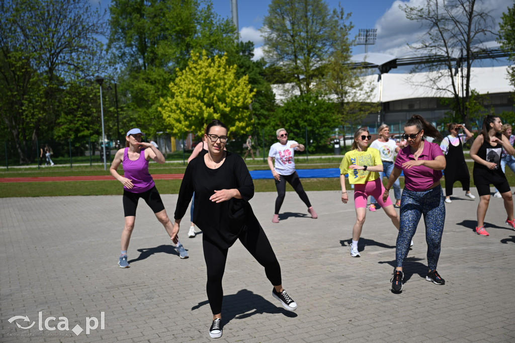 Finał majówki na sportowo w rytmie zumby z Adamem