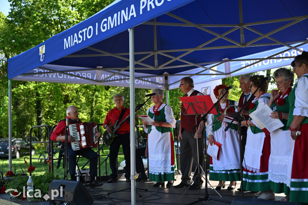 Kapele grały, parkiet nie pustoszał
