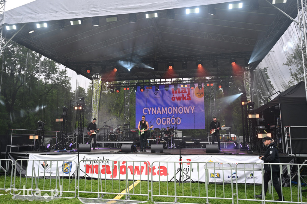 Legniczanie świętowali mimo deszczu
