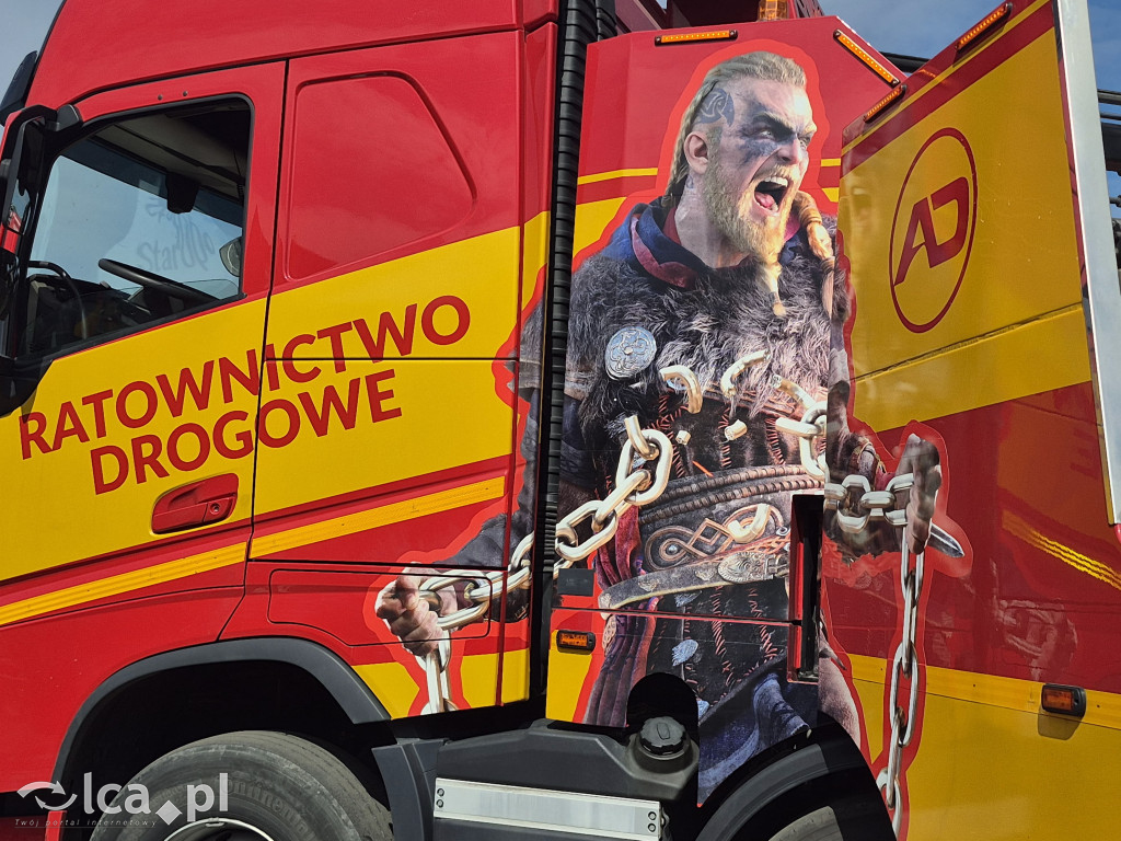Wielkie ciężarówki i nowoczesny sprzęt