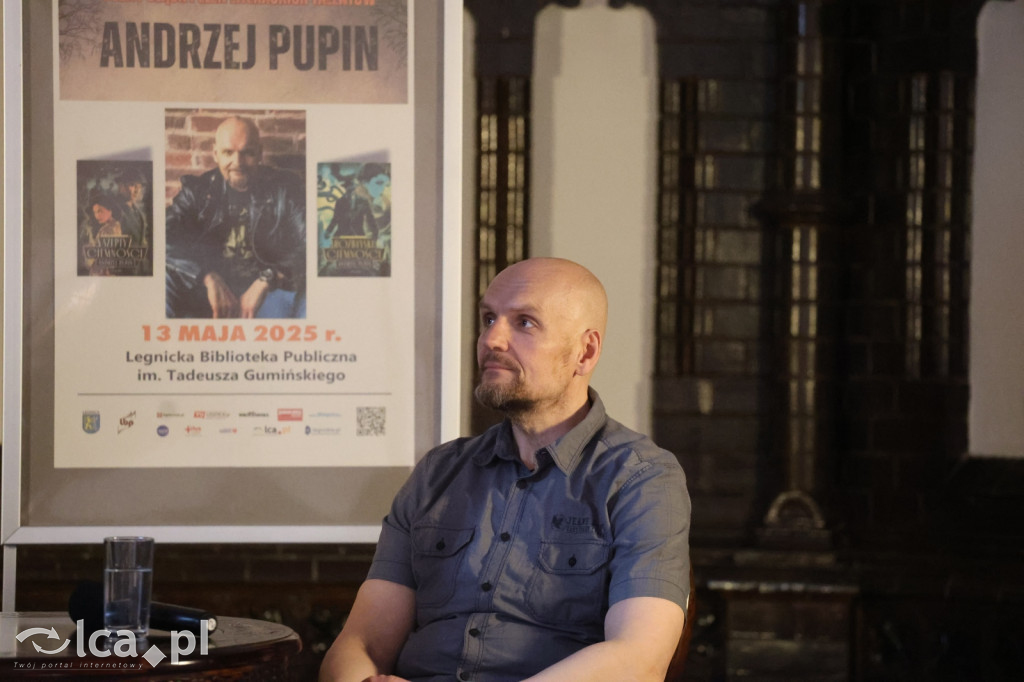 Spotkanie z Andrzejem Pupinem w bibliotece