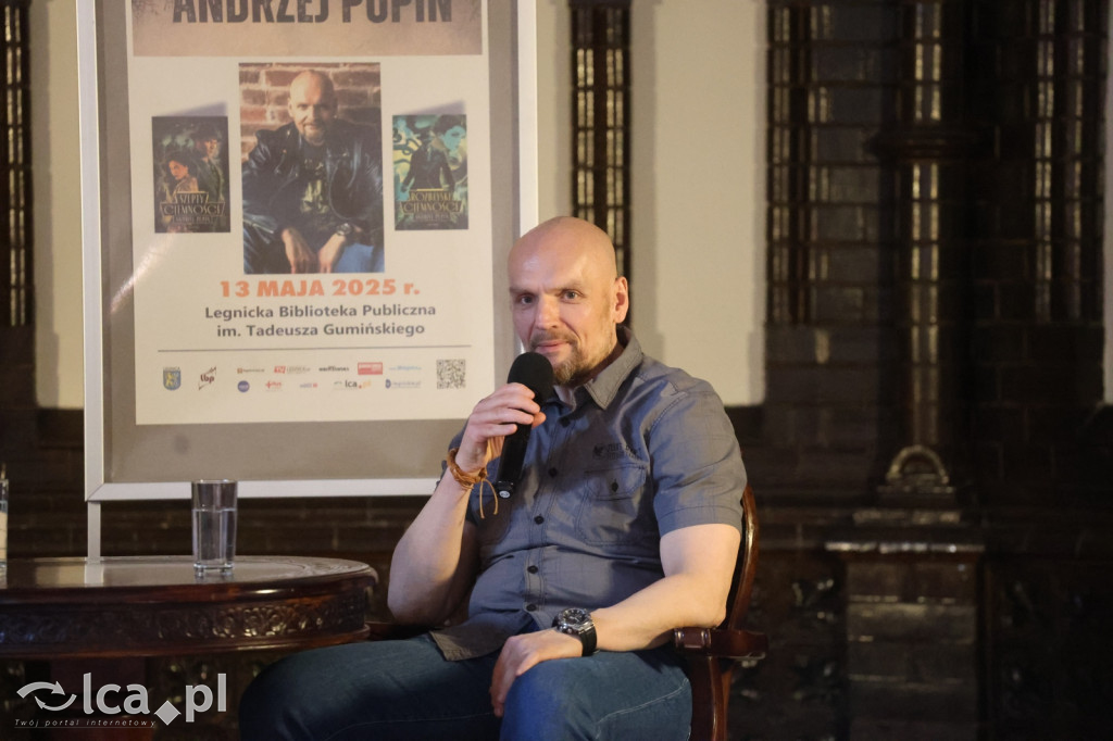 Spotkanie z Andrzejem Pupinem w bibliotece