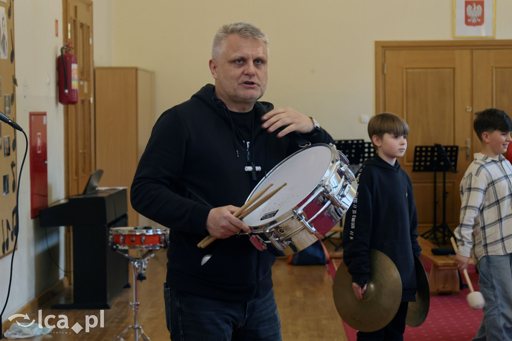 Parada perkusyjna Drum Battle 2025 w ZSM