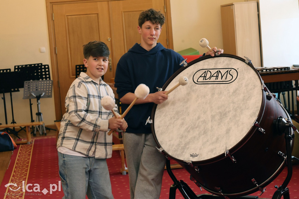 Parada perkusyjna Drum Battle 2025 w ZSM