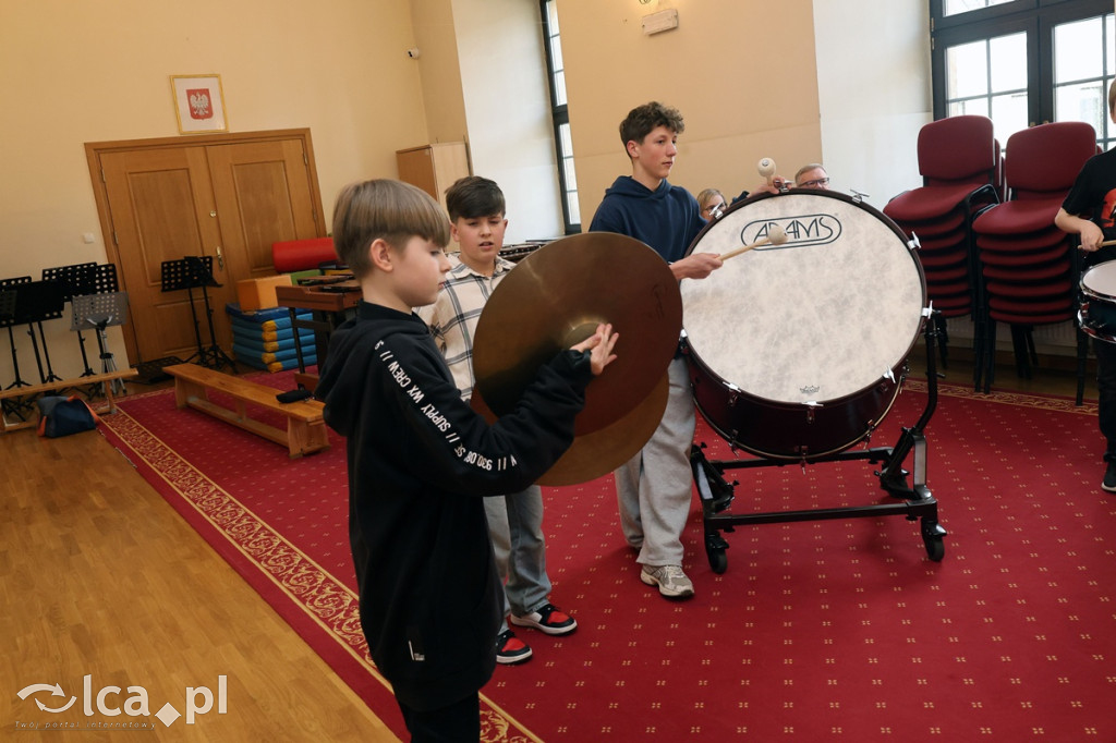 Parada perkusyjna Drum Battle 2025 w ZSM