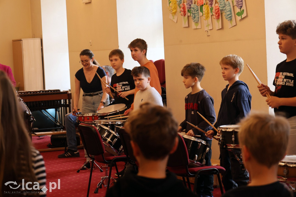 Parada perkusyjna Drum Battle 2025 w ZSM